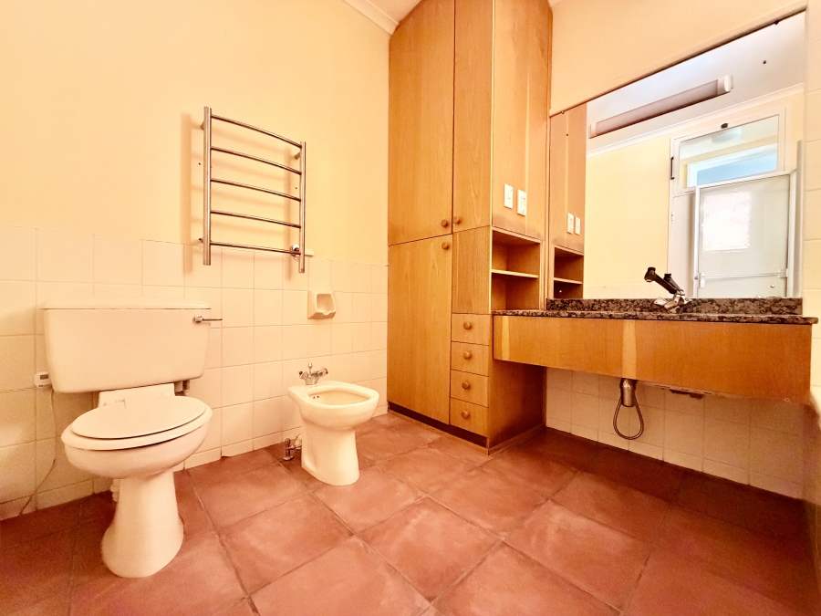 4 Bedroom Property for Sale in Voelklip Western Cape
